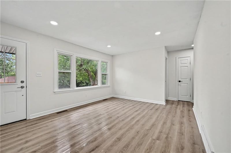 6132 Haskell Ave, Kansas City, KS 66104