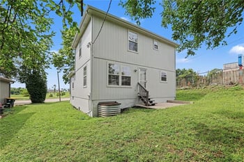 1112 E 81st St, Kansas City, MO 64131