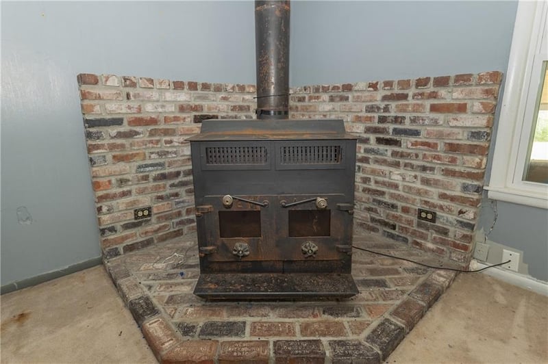 3113 Washington St, Parsons, KS 67357