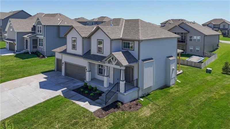 2739 Park St, Olathe, KS 66061