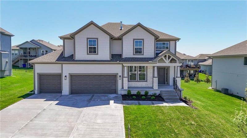 2739 Park St, Olathe, KS 66061