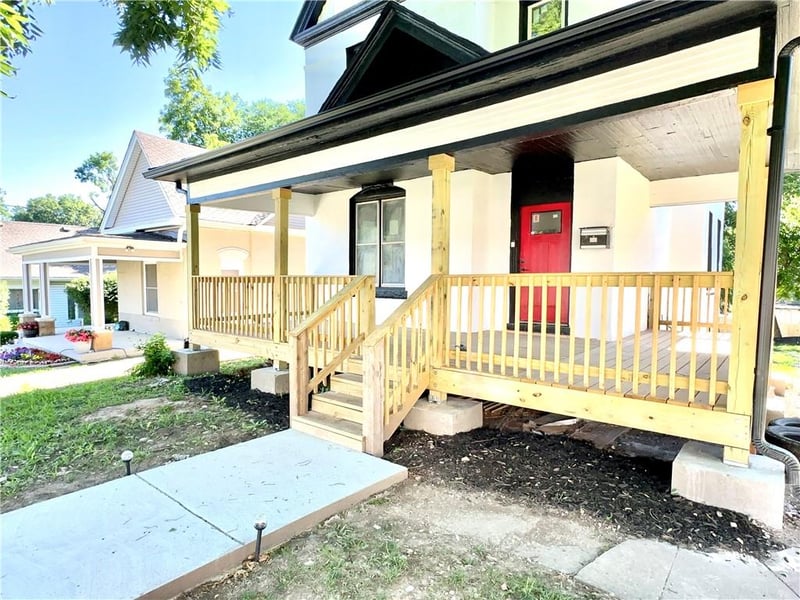 17 15th St, Kansas City, KS 66102