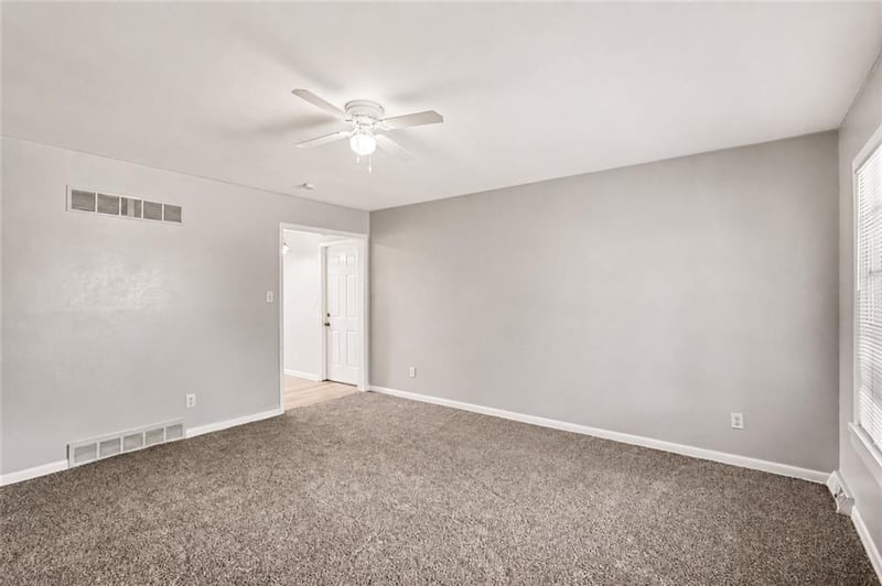 6307 154th Ter, Grandview, MO 64030