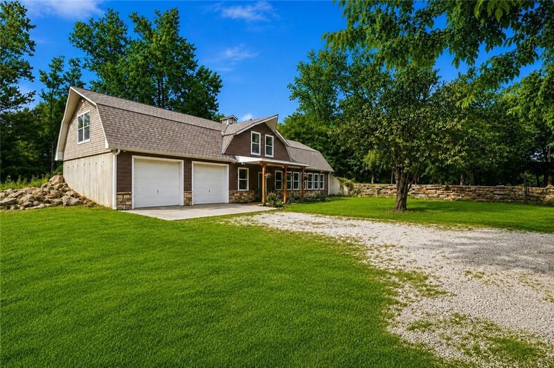 12632 Elkhorn Rd, Rayville, MO 64084