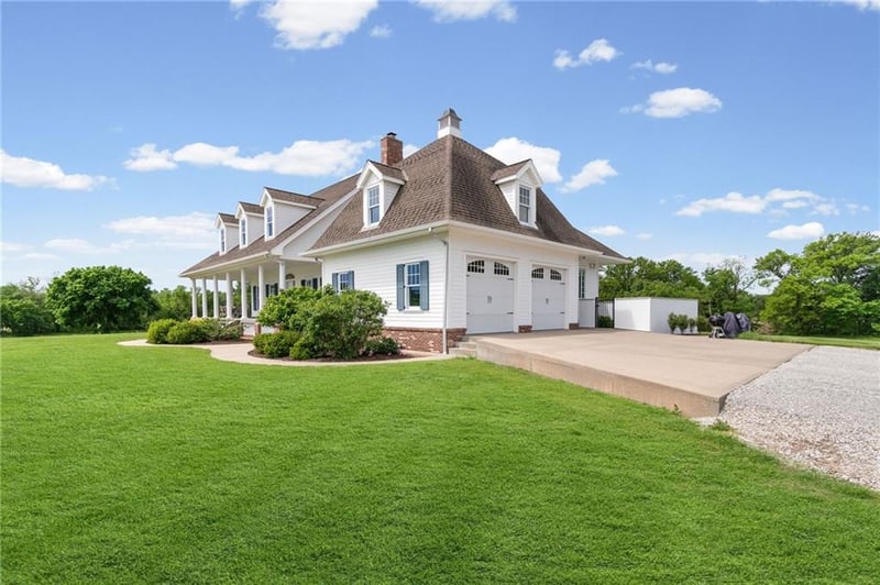 1124 Ne Cc Hw, Concordia, MO 64020