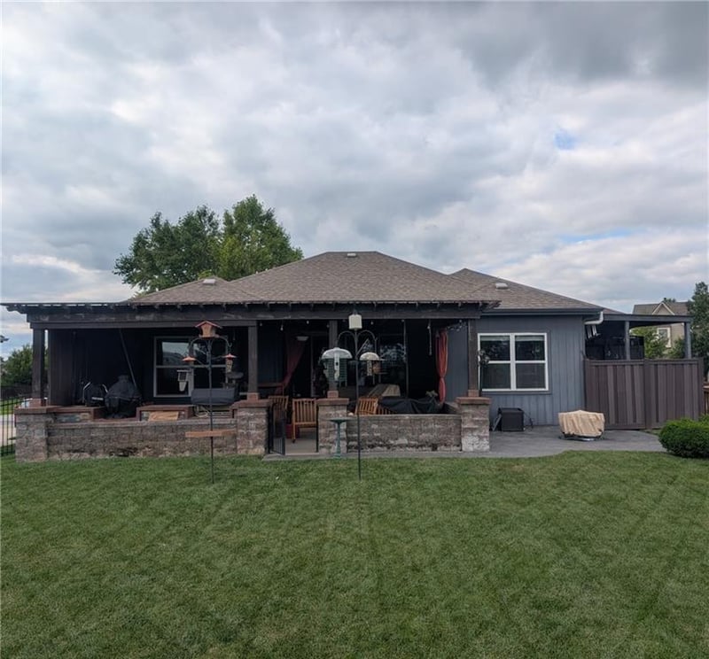 25069 150th Ter, Olathe, KS 66061