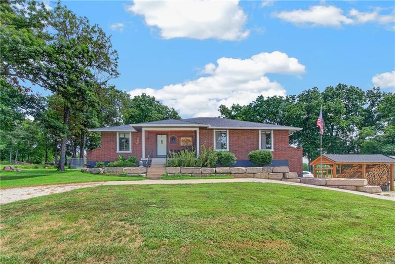 21801 Martha Rd, Peculiar, MO 64078