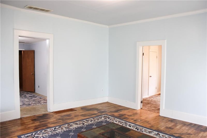 203 Elm St, Clinton, MO 64735
