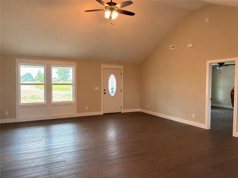 1152 Lafayette Dr, Odessa, MO 64076