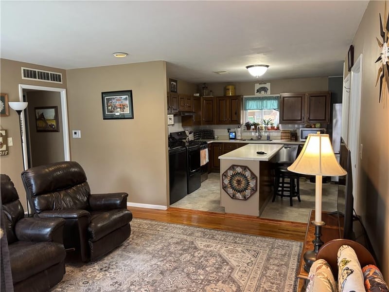 714 Thompson St, Maryville, MO 64468