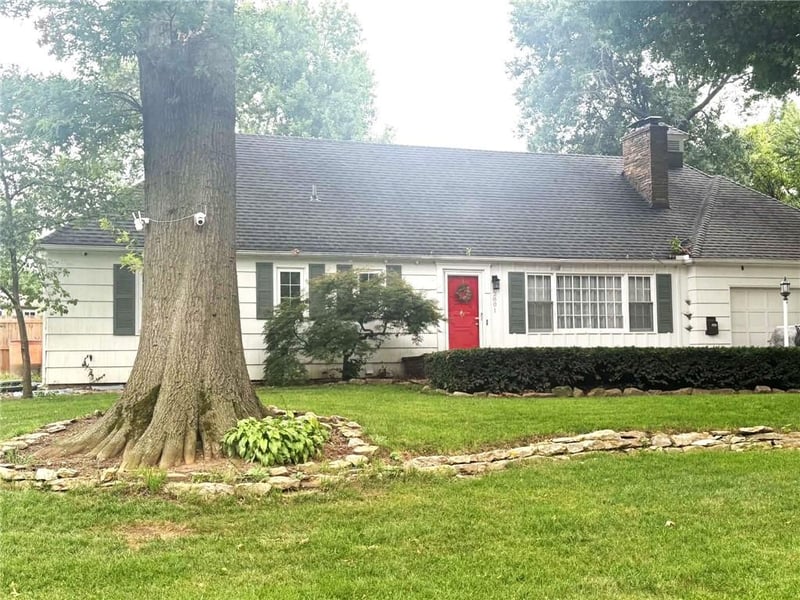 2801 Overton Ave, Independence, MO 64052