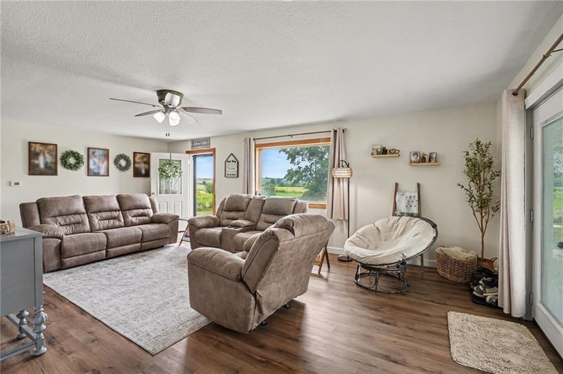 10189 Saxton Easton Rd, Easton, MO 64443