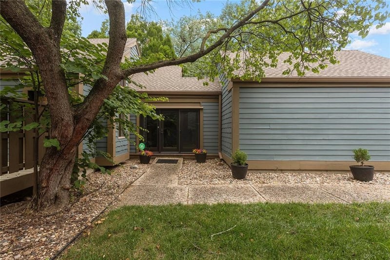 331 Westwoods Cir, Liberty, MO 64068