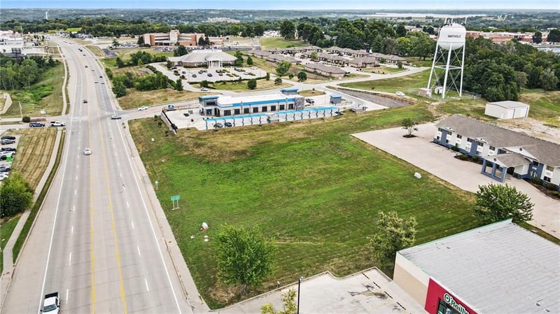 000 169 Hw, Smithville, MO 64089