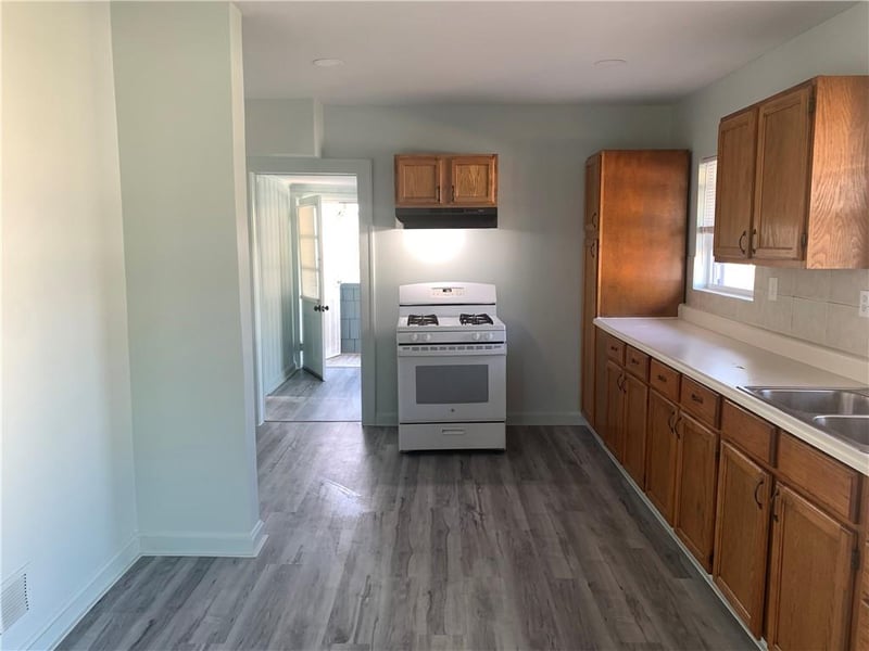 5816 14th St, Kansas City, MO 64126