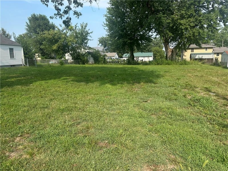903 Woodward St, Chillicothe, MO 64601