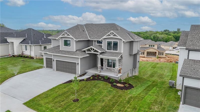 6001 Arapahoe St, Shawnee, KS 66226