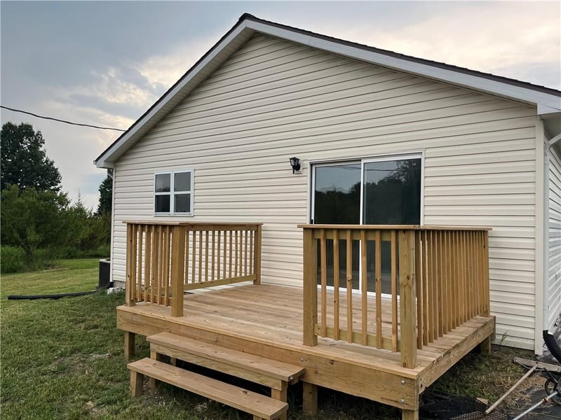 10 Nebraska Dr, Linn Valley, KS 66040