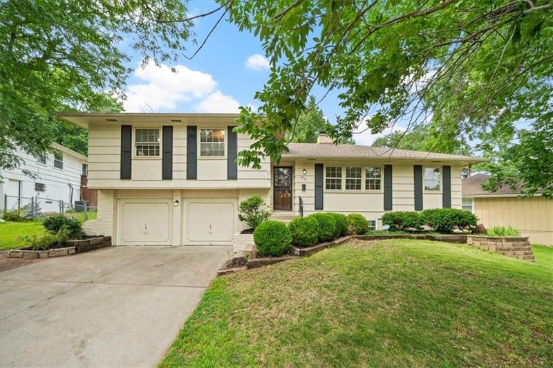 4506 105 St, Kansas City, MO 64137