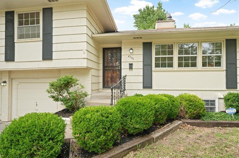 4506 105 St, Kansas City, MO 64137