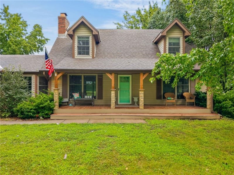 25302 E 130th St, Greenwood, MO 64034