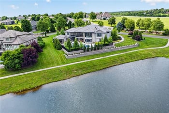 8085 Green Glades Ct, Kansas City, MO 64152
