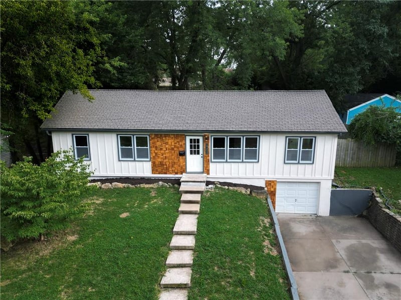 9425 67th Ter, Raytown, MO 64133