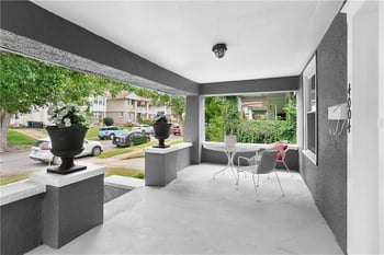 4004 Bell St, Kansas City, MO 64111