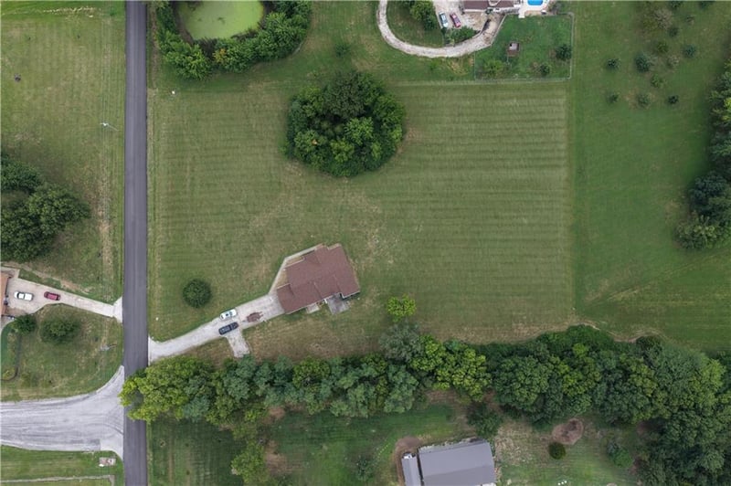 16807 116th St, Liberty, MO 64068