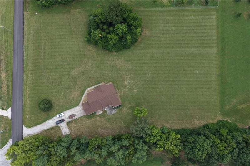 16807 116th St, Liberty, MO 64068