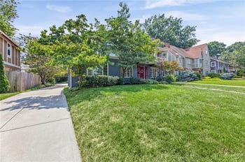 437 W 66th Ter, Kansas City, MO 64113