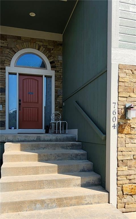 7604 Amoret Ave, Kansas City, MO 64151