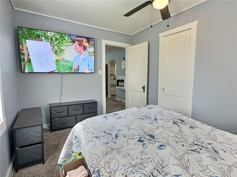 317 Hickory St, El Dorado Springs, MO 64744