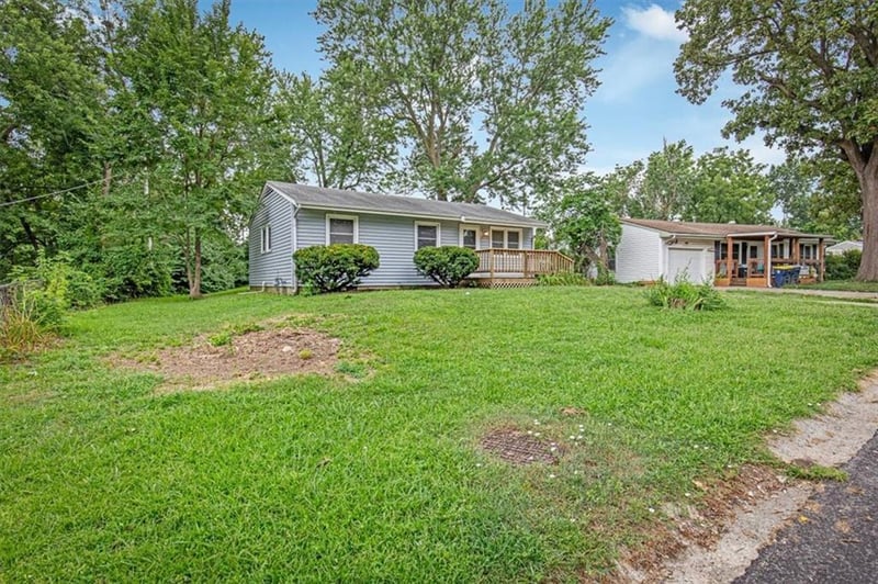 7209 51st St, Kansas City, MO 64119