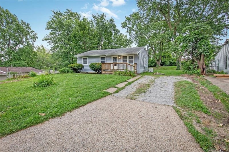 7209 51st St, Kansas City, MO 64119