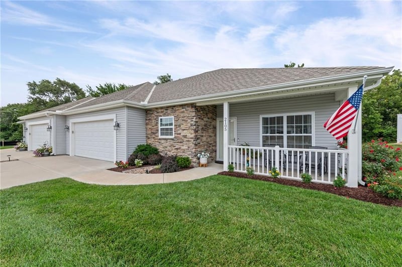 2105 N 113th Ter, Kansas City, KS 66109