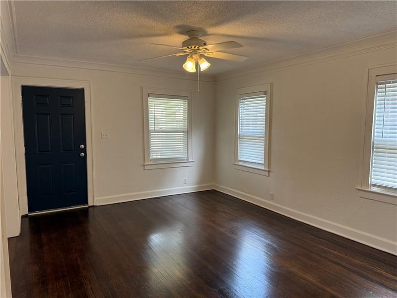 1919 71st Ter, Kansas City, MO 64132
