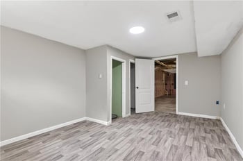 6617 NE 49th Ter, Kansas City, MO 64119