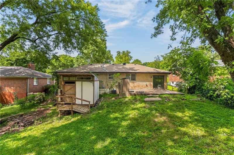 6617 NE 49th Ter, Kansas City, MO 64119