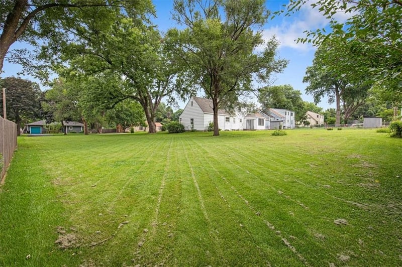 10011 - 10009 35th Ter, Independence, MO 64052