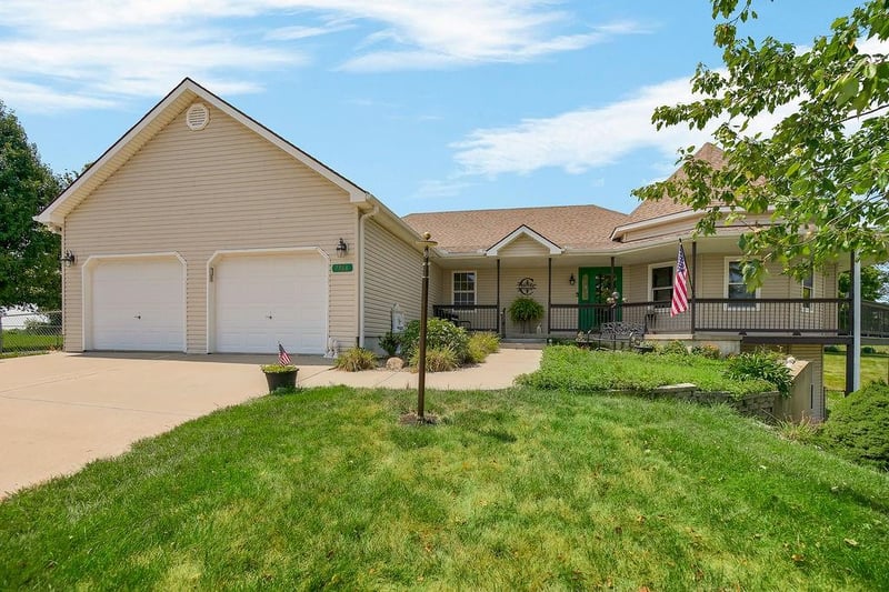 7368 Karen Rd, Trimble, MO 64492