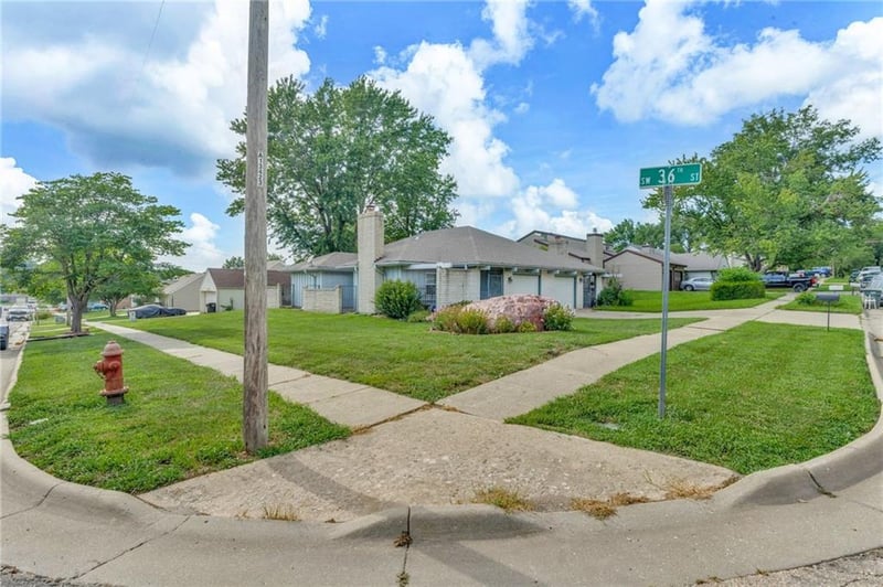 3563 Cambridge Ave, Topeka, KS 66614