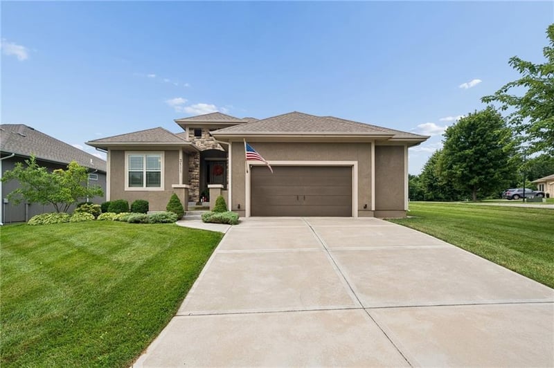 3111 118th Ter, Kansas City, KS 66109