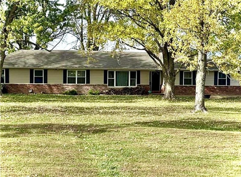 740 1101st Rd, Holden, MO 64040