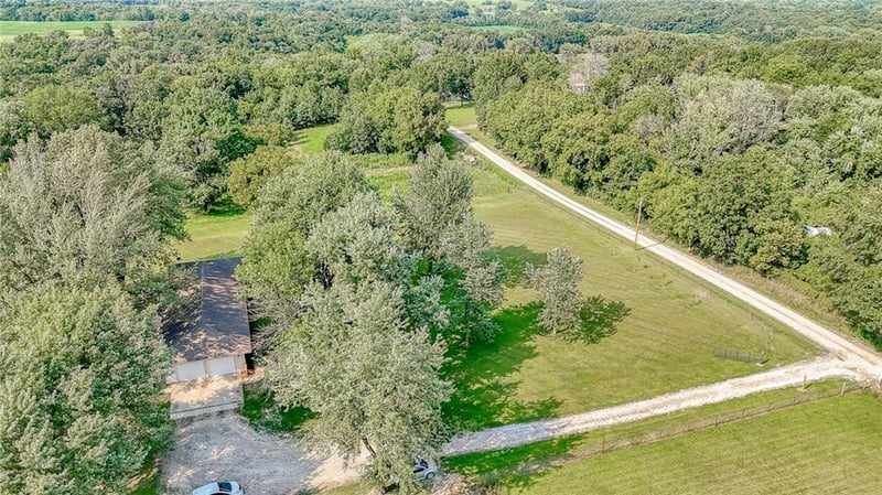 740 1101st Rd, Holden, MO 64040