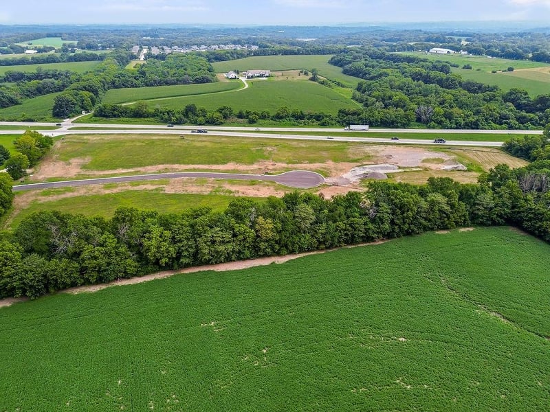 822 Kidwell Ct, Lone Jack, MO 64070