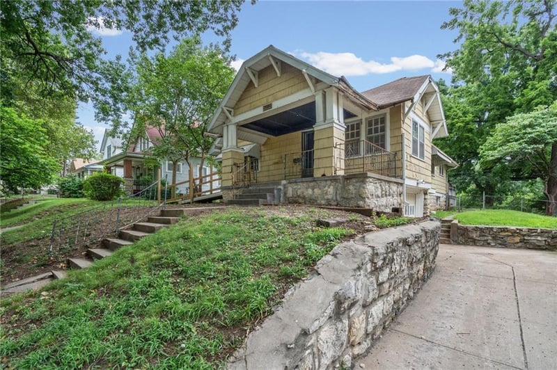 4219 Terrace St, Kansas City, MO 64111