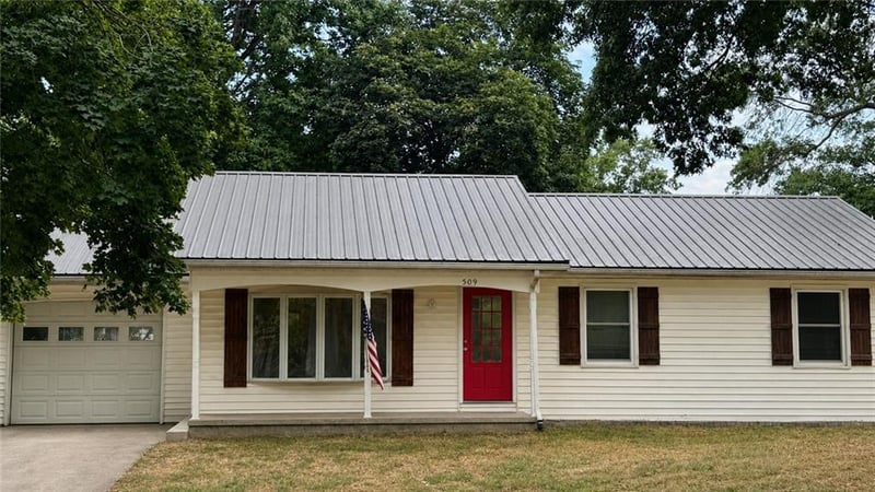 509 32nd St, Higginsville, MO 64037
