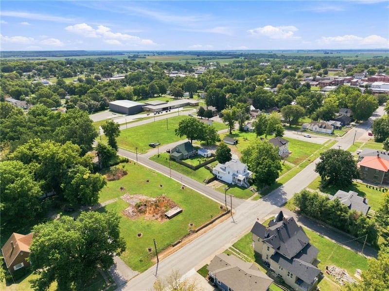 404 Main St, Carrollton, MO 64633