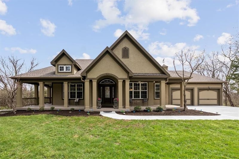 9885 Edgerton Rd, De Soto, KS 66018